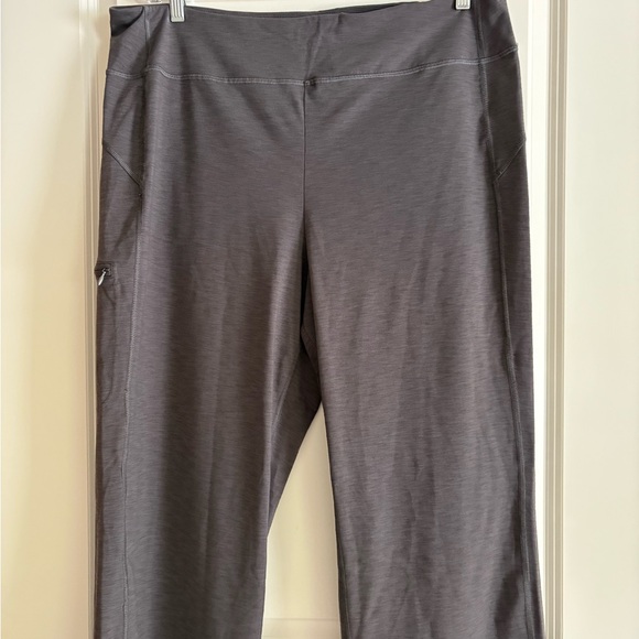 Duluth Trading Co Women’s Pants - Picture 3 of 5